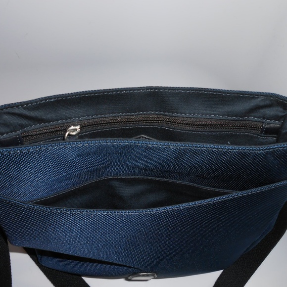 Fossil Trevor NS City Messenger Bag Navy Blue - Picture 4 of 8